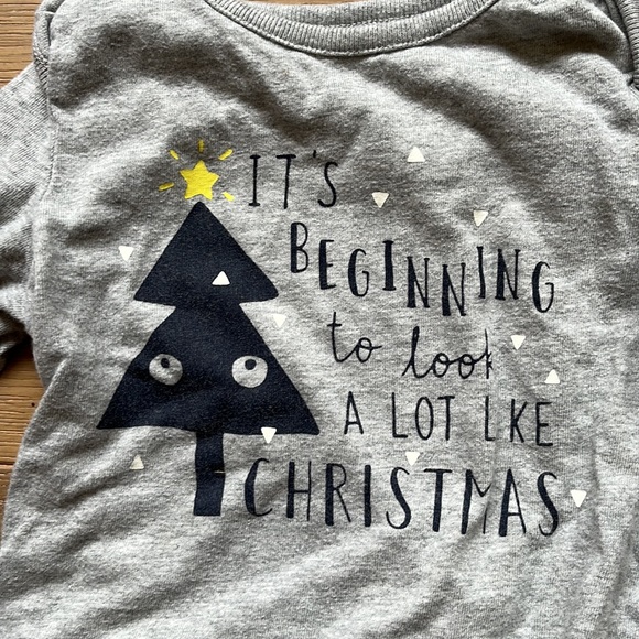 18-24 month Christmas onesie - Picture 2 of 2
